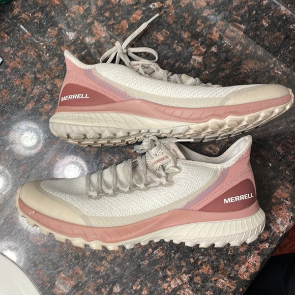 Ladies Merrell Trail Runners size 11 - Picture 8 of 8